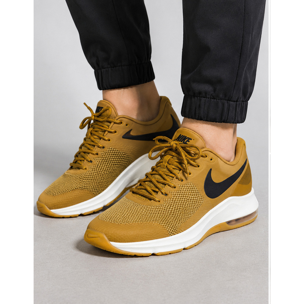Nike Air Max Mens 9.5 Wheat Gold Running Casual Sneakers AA7060-700